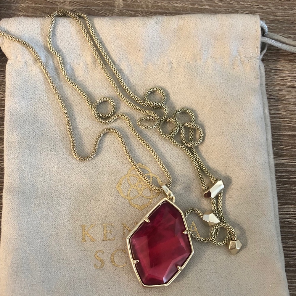 Kendra Scott Necklace
